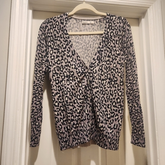 Old Navy Lavander Animal print cardigan 100% cotton - Picture 1 of 8